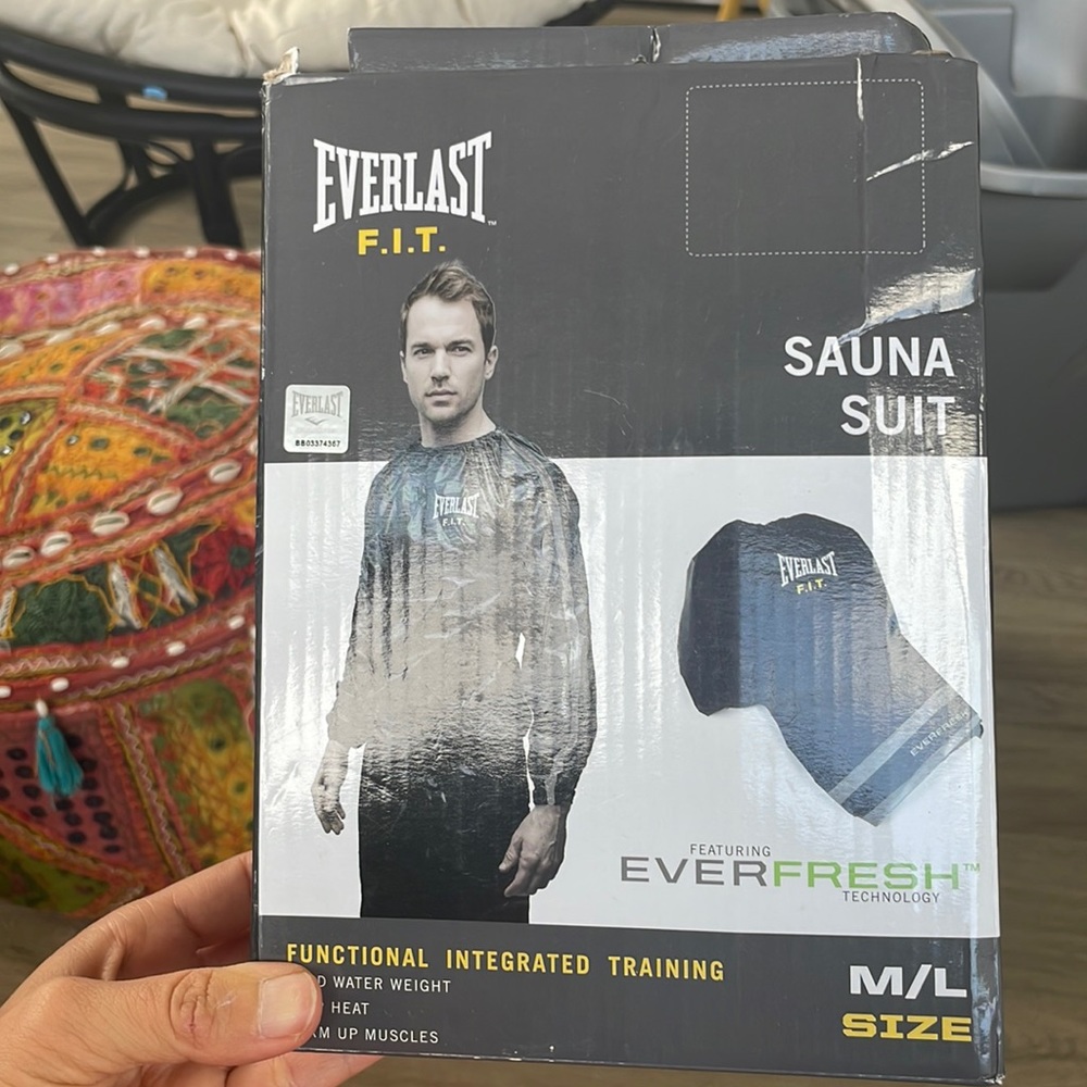 Everlast F.I.T sauna suit for weight loss